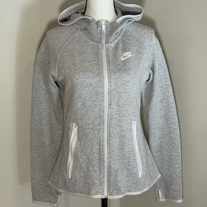 Nike Sportswear Tech Fleece Windrunner
Women's Full-Zip Hoodie